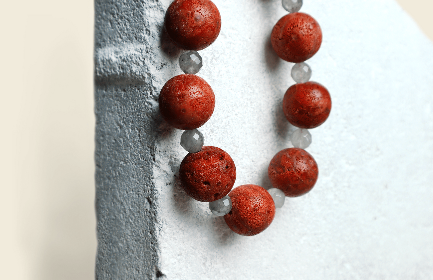 Halsband svampkorall & rökkvarts