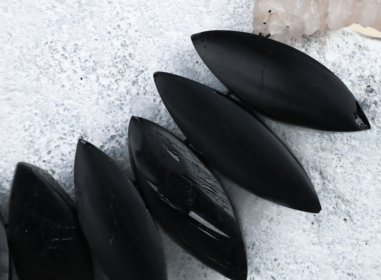 Halsband onyx & rosenkvarts
