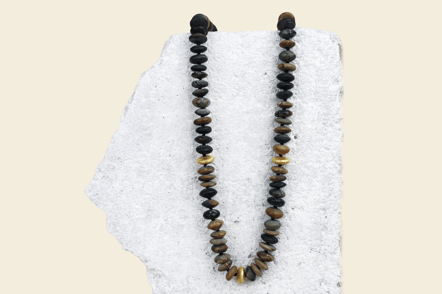 Halsband jaspis