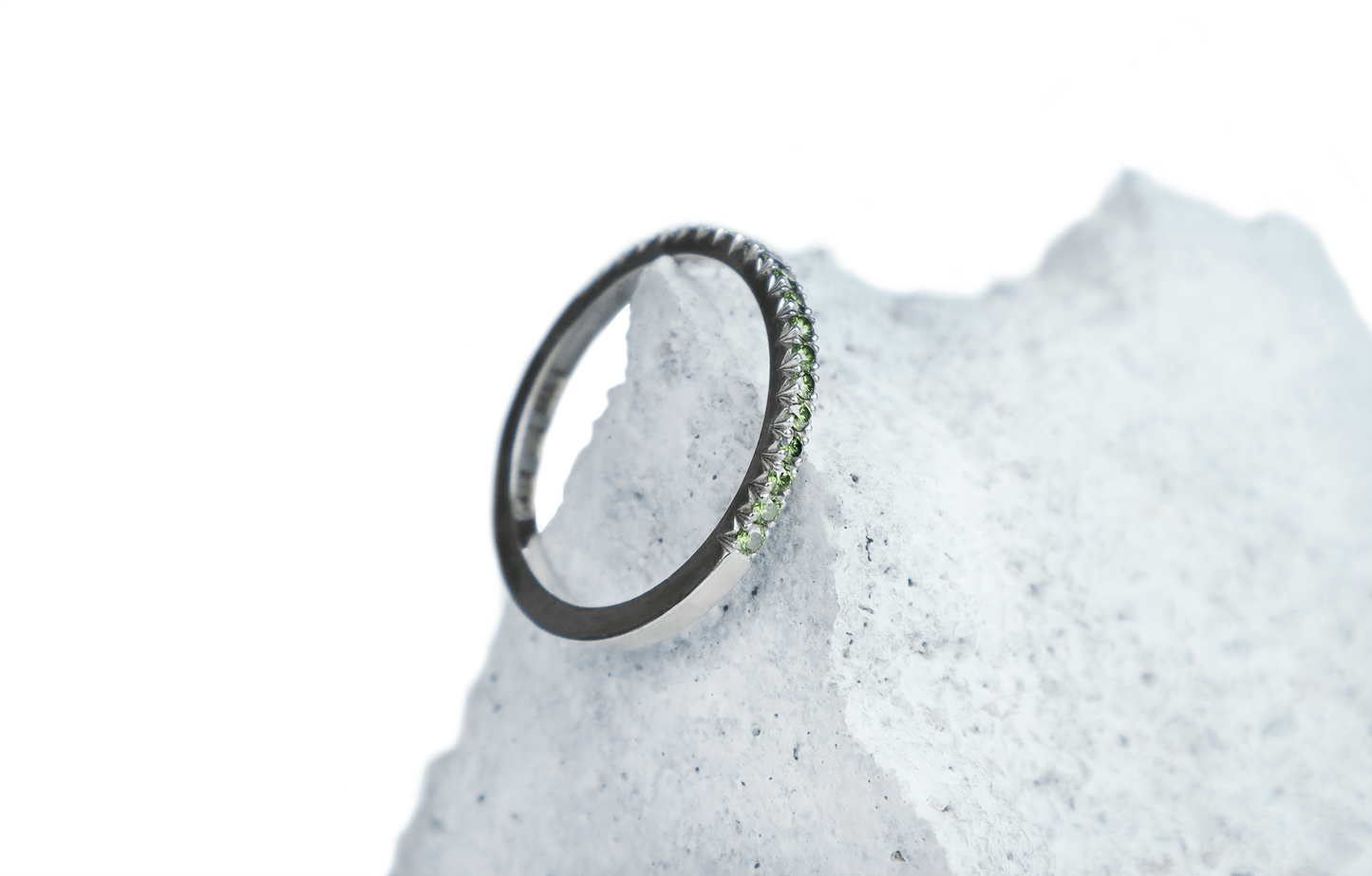 Agatha 0,20 ct vitguld