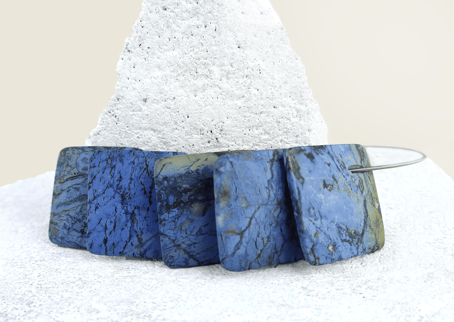 Halsband blå sten & rostfritt stål