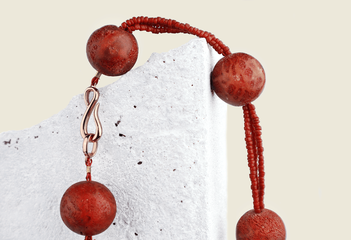 Halsband svampkorall & agat