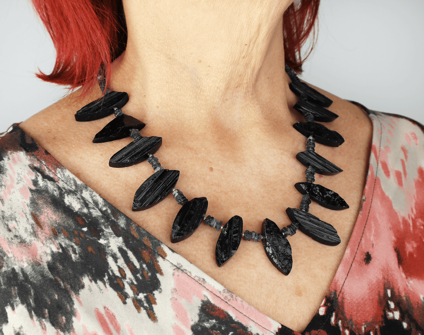 Halsband onyx & iolit